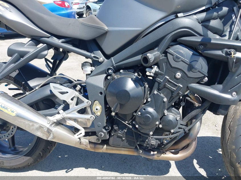 TRIUMPH STREET TRIPLE 2009
