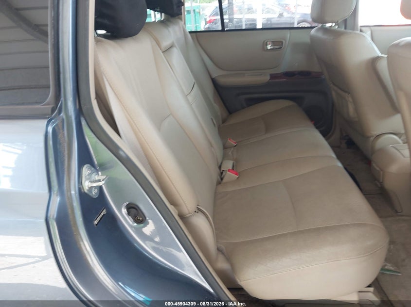 2004 TOYOTA HIGHLANDER auction photo 8