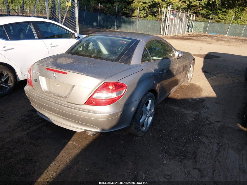 2005 MERCEDES-BENZ SLK 350 auction photo 4