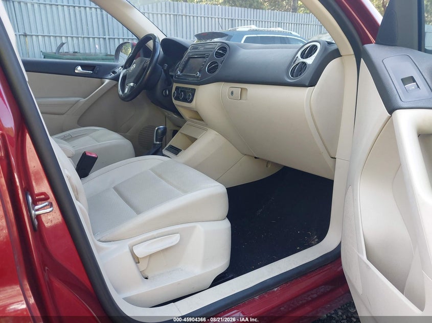 2012 VOLKSWAGEN TIGUAN auction photo 5