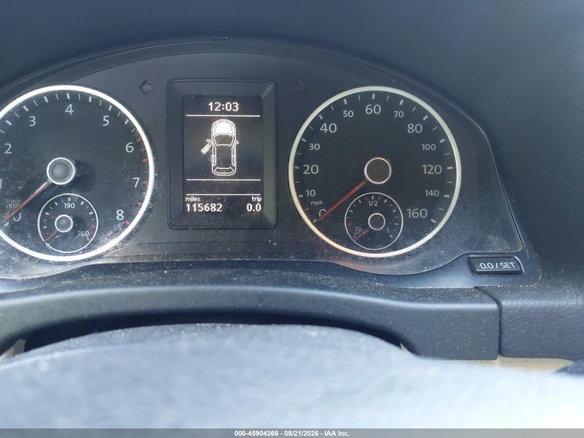 2012 VOLKSWAGEN TIGUAN auction photo 7