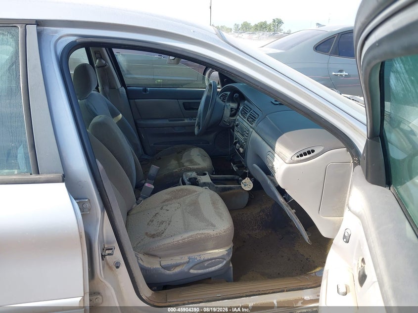 2003 FORD TAURUS auction photo 5