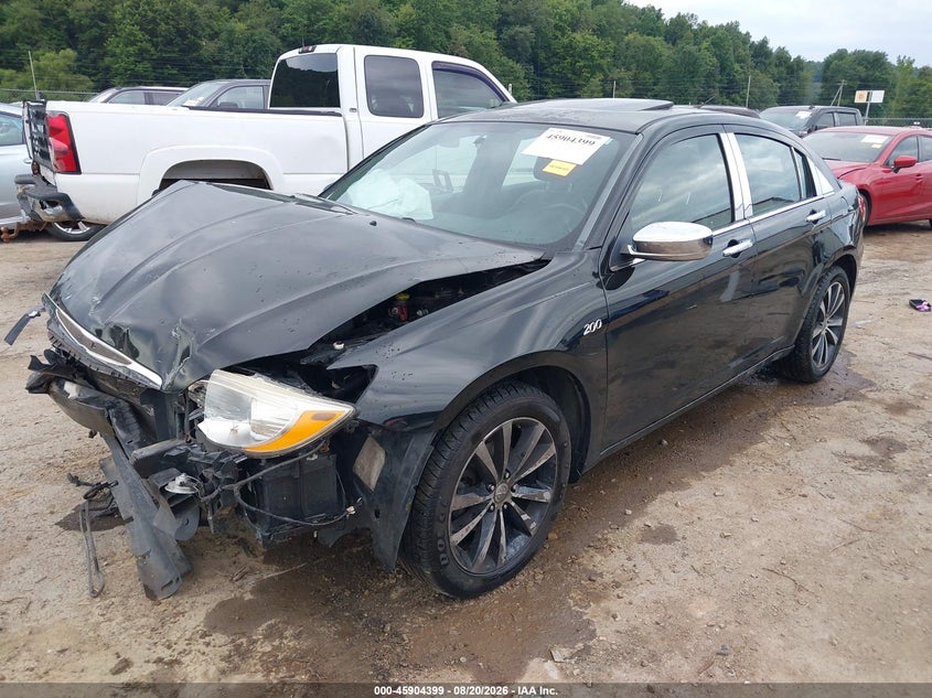 2012 Chrysler 200, Front End, IAAI, VIN 1C3CCBCG9CN217695 — photo 2