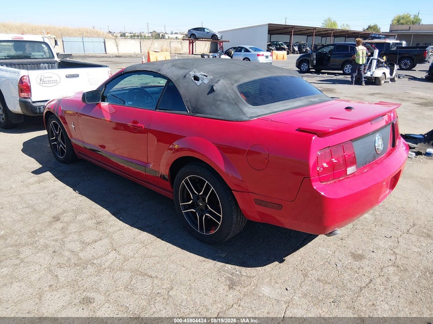 2007 FORD MUSTANG auction photo 3