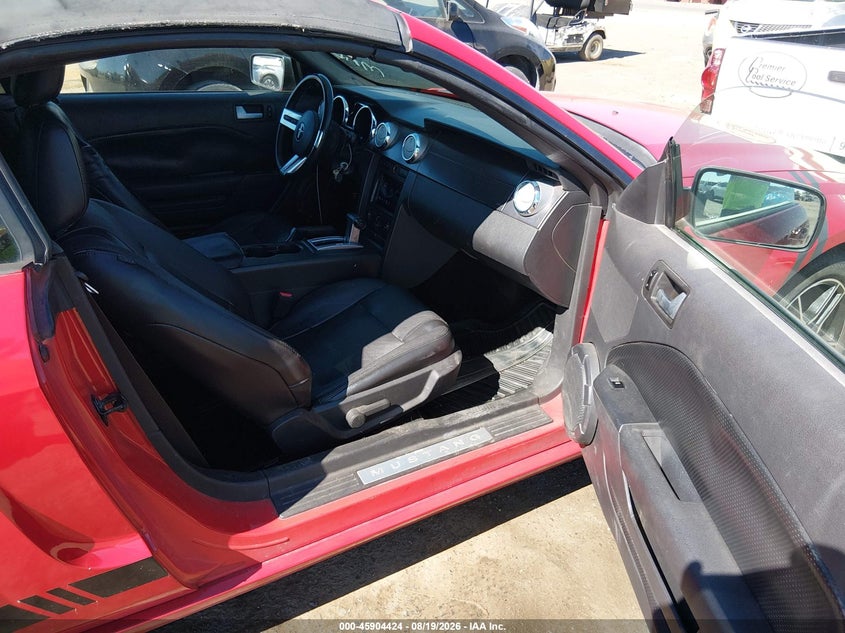 2007 FORD MUSTANG auction photo 5