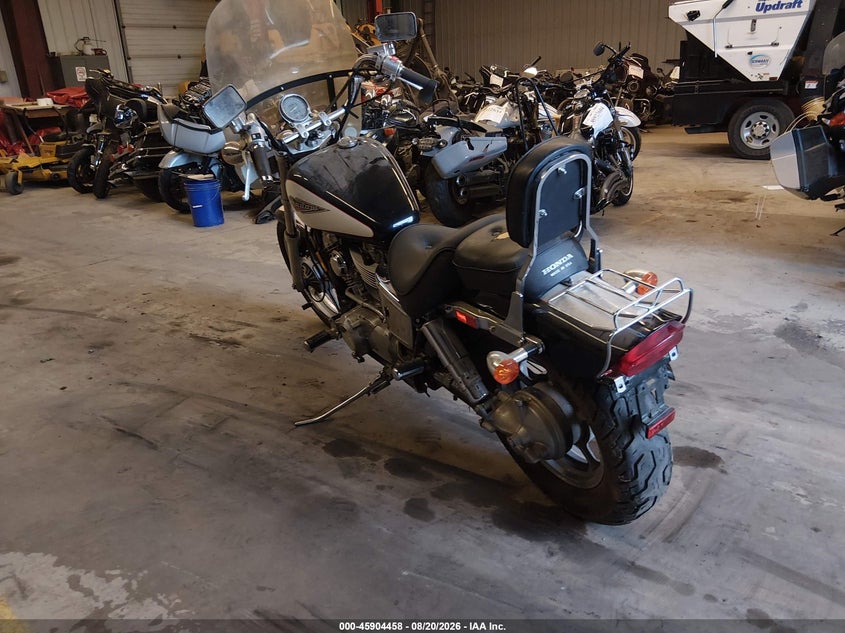 1995 HONDA VT MOTO 2