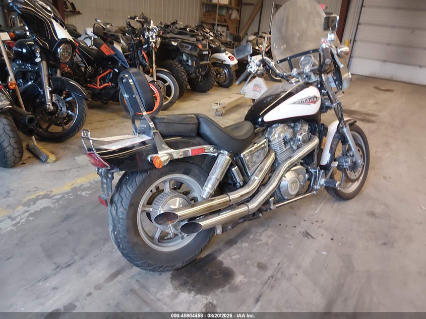 1995 HONDA VT MOTO 2