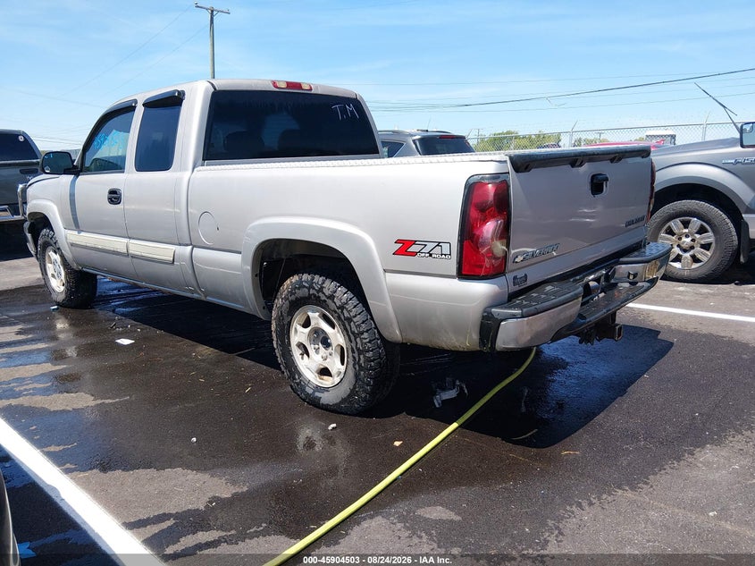 2004 CHEVROLET SILVERADO 1500 auction photo 3