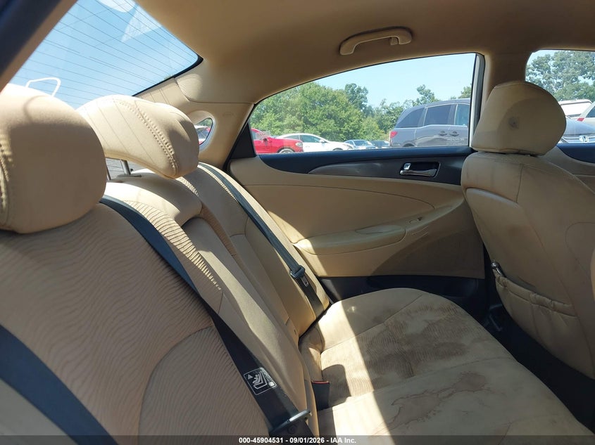 2011 HYUNDAI SONATA HYBRID auction photo 8