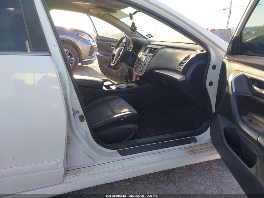 2017 NISSAN ALTIMA auction photo 5