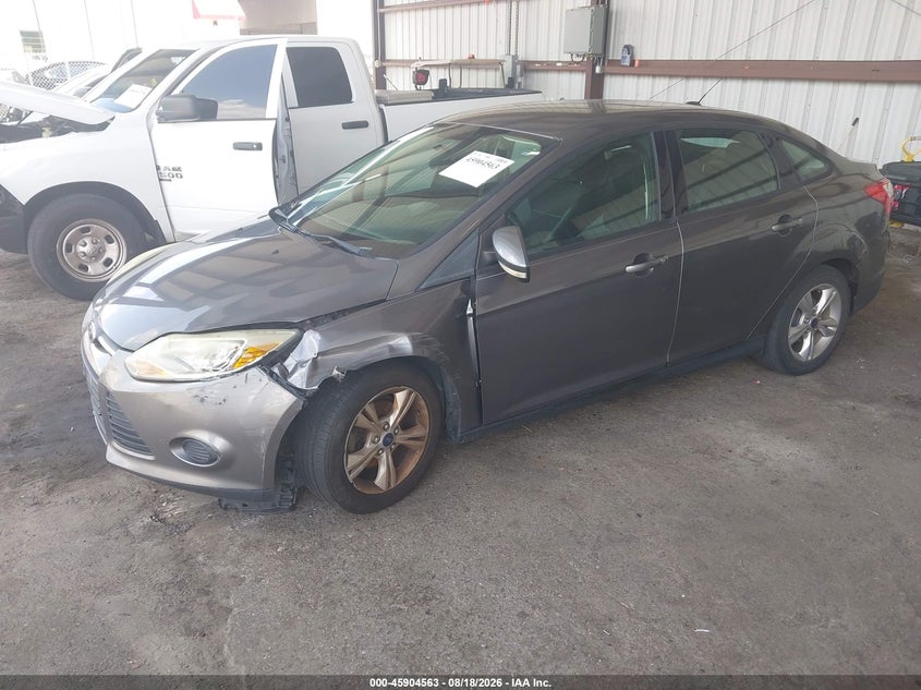 2013 Ford Focus, Left Front, IAAI, VIN 1FADP3F26DL305715 — photo 2