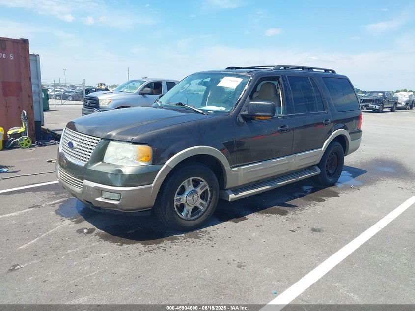 2006 Ford Expedition Eddie Bauer/King Ranch, Normal Wear & Tear, IAAI, VIN 1FMFU18556LA05038 — photo 2