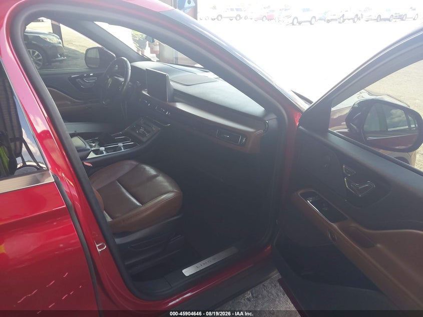 LINCOLN AVIATOR 2021 VIN 5LM5J7WC4MGL11627