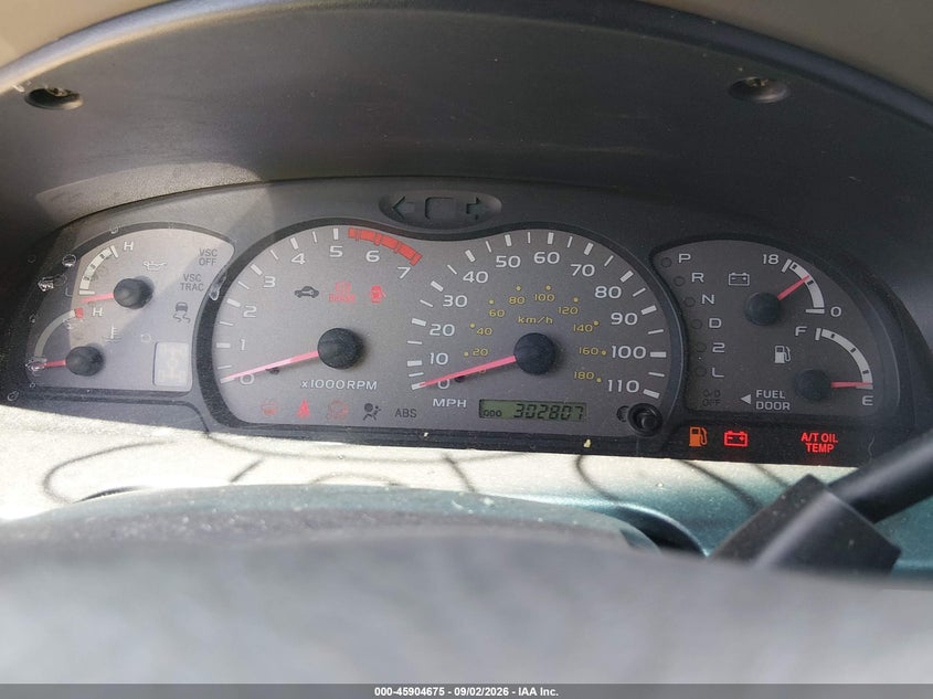 2001 TOYOTA SEQUOIA SPORT UTILITY VEHICLE 4.7L V-8 DOHC, 240HP