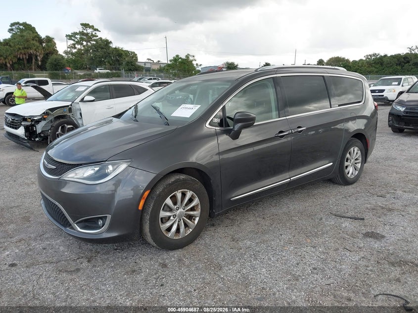 Vin: 2c4rc1bg3kr593019, lot: 46403755, chrysler pacifica touring l 20192