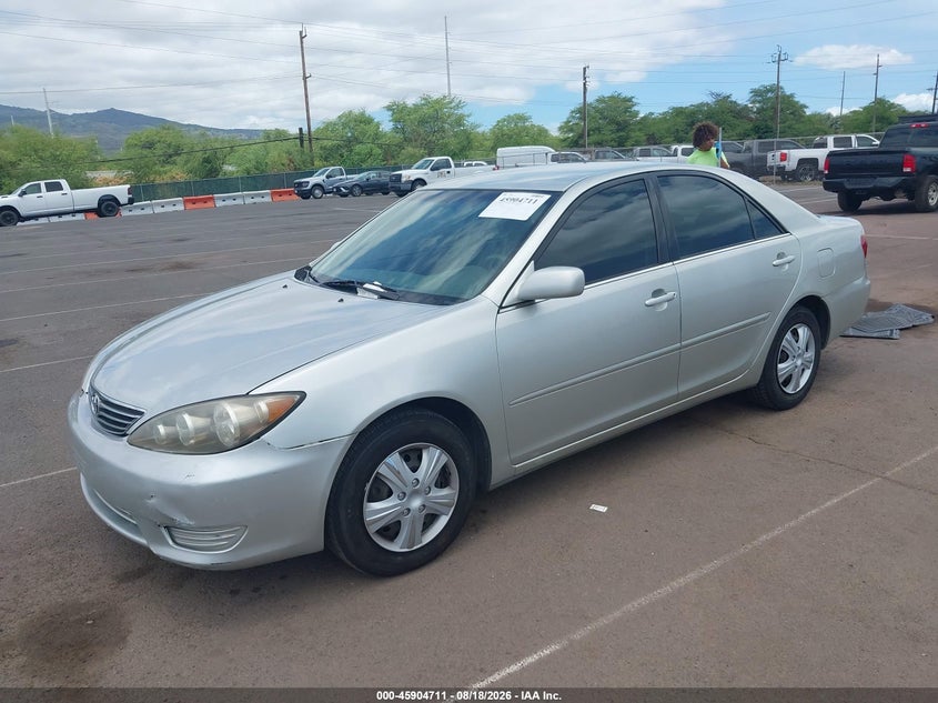 2005 Toyota Camry, Звичайний знос, IAAI, VIN JTDBE32K153015395 — фото 2