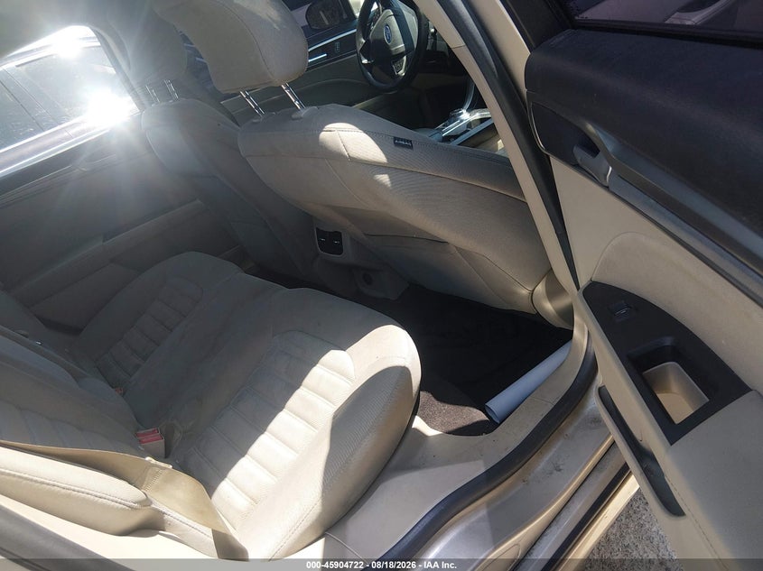 2019 FORD FUSION HYBRID auction photo 8
