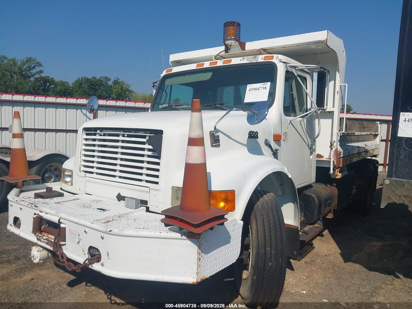 1995 INTERNATIONAL 4000 auction photo 2
