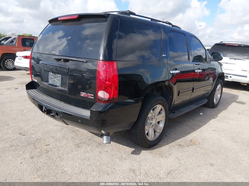 2011 GMC YUKON auction photo 4