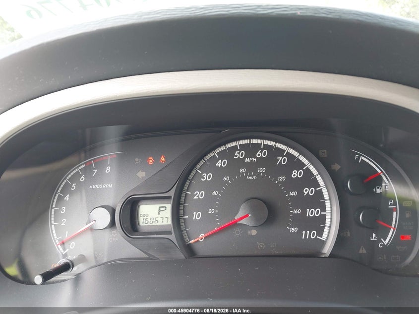 2014 TOYOTA SIENNA auction photo 7