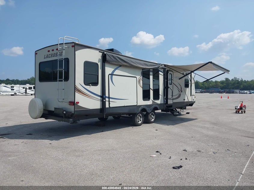 2015 LACROSSE BY FOREST R LUXURY LITE SERIES M auction photo 4