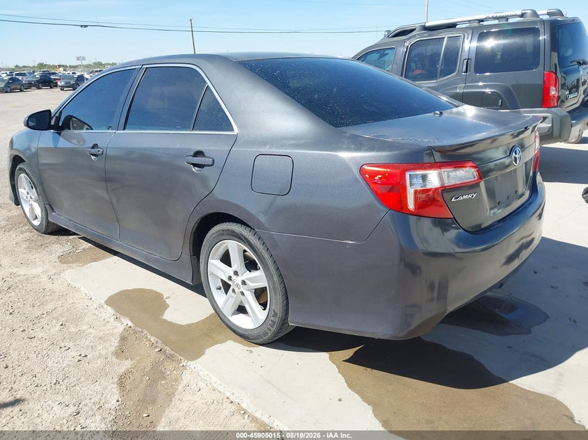 2014 TOYOTA CAMRY auction photo 3