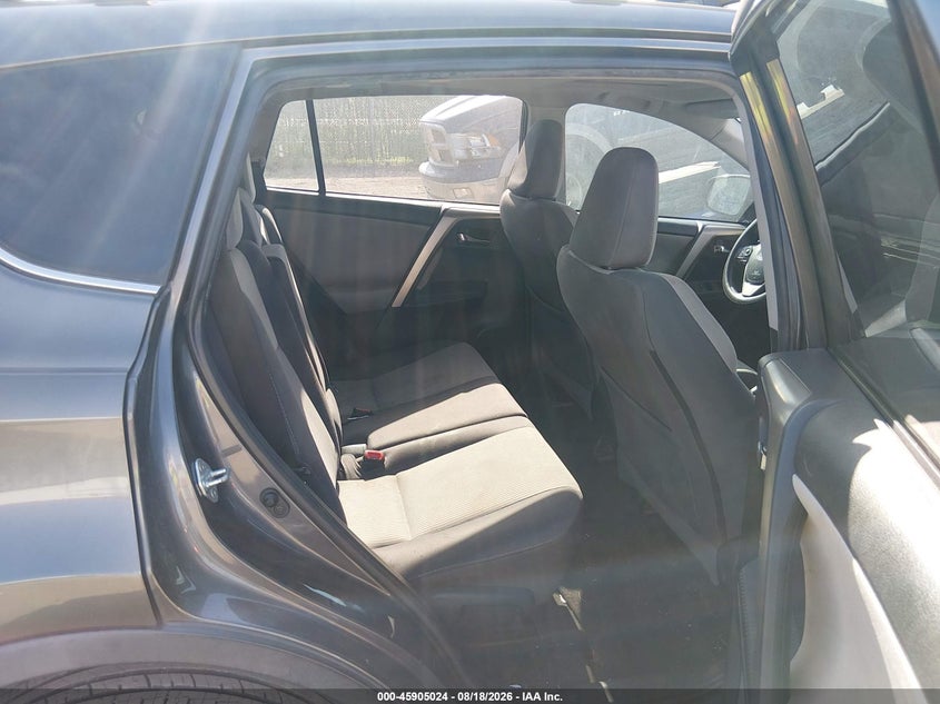 TOYOTA RAV4 - zdjęcie 8