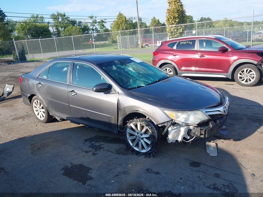 2014 TOYOTA CAMRY auction photo 1