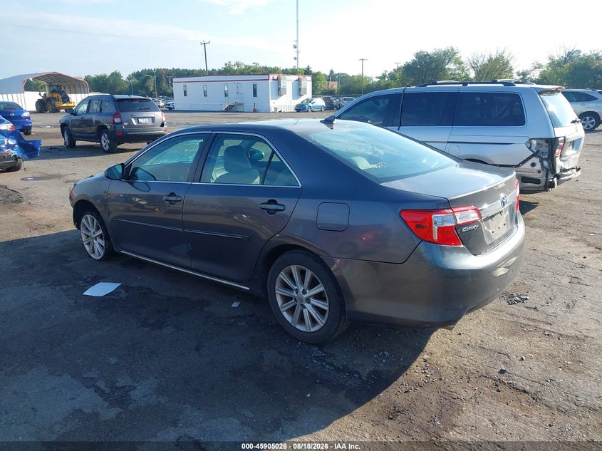 2014 TOYOTA CAMRY auction photo 3