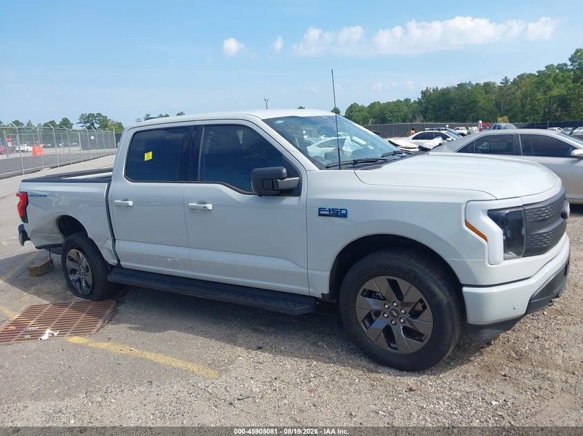 Vin: 1ft6w3l79rwg24974, lot: 46404149, ford f-150 lightning flash 2024 img_1