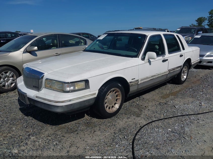 1995 LINCOLN TOWN CAR auction photo 2