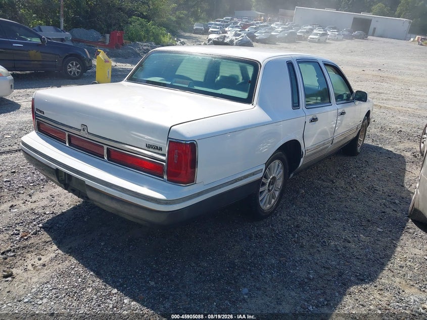 1995 LINCOLN TOWN CAR auction photo 4