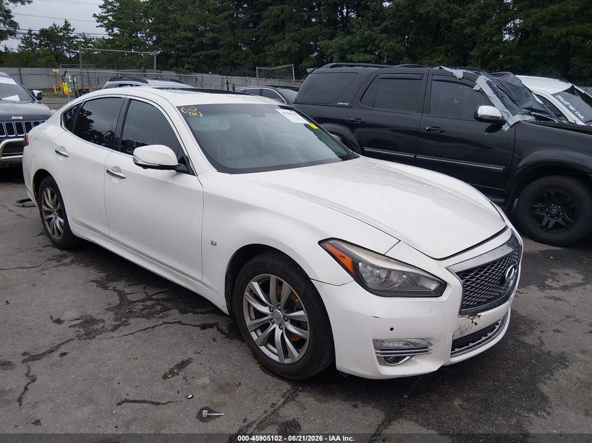 2015 INFINITI Q70 auction photo 1