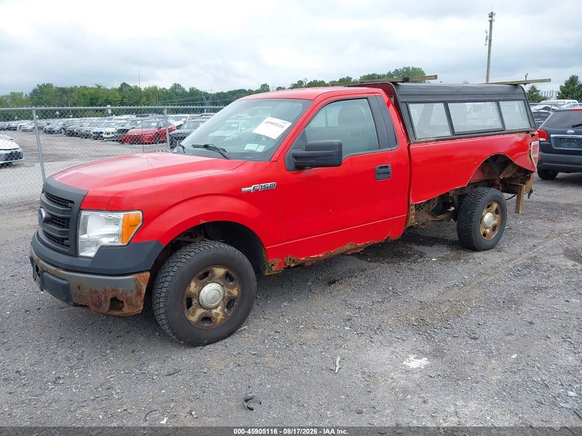 2013 Ford F-150, Normal Wear & Tear, IAAI, VIN 1FTPF1CF8DKE57412 — photo 2