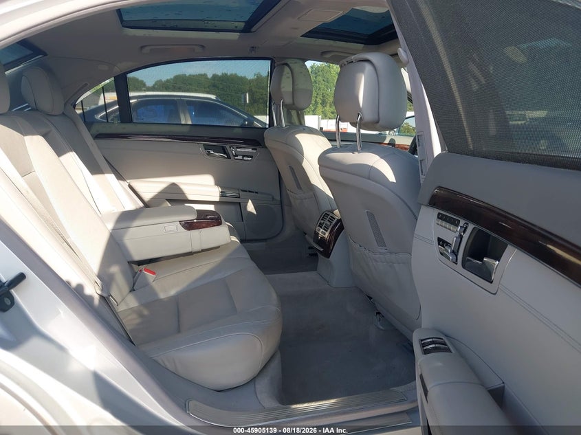 2013 MERCEDES-BENZ S 550 auction photo 8