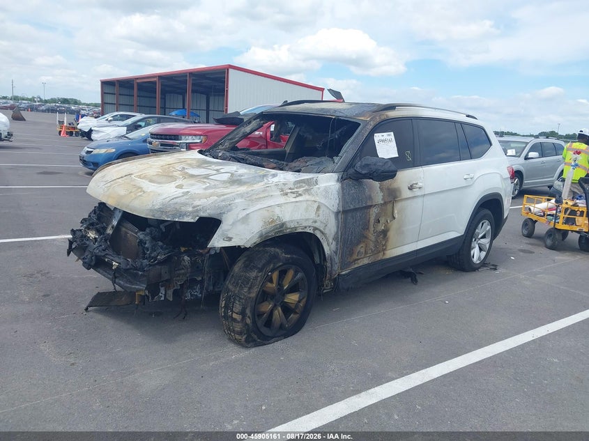 2019 Volkswagen Atlas, Interior Burn, IAAI, VIN 1V2GR2CA2KC602919 — photo 2