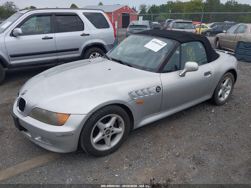 1996 BMW Z3, Обычный износ, IAAI, VIN 4USCH7321TLB68905 — фото 2