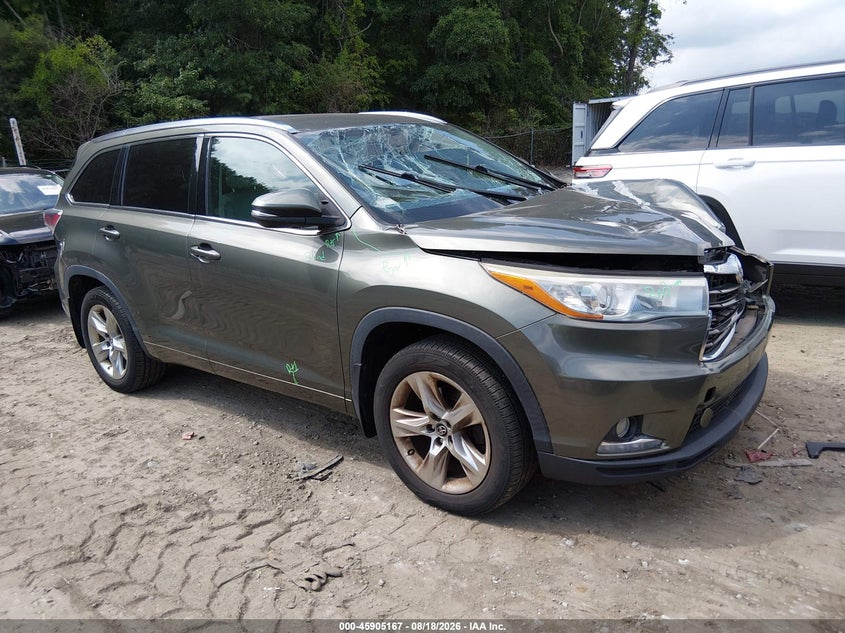 2016 TOYOTA HIGHLANDER auction photo 1