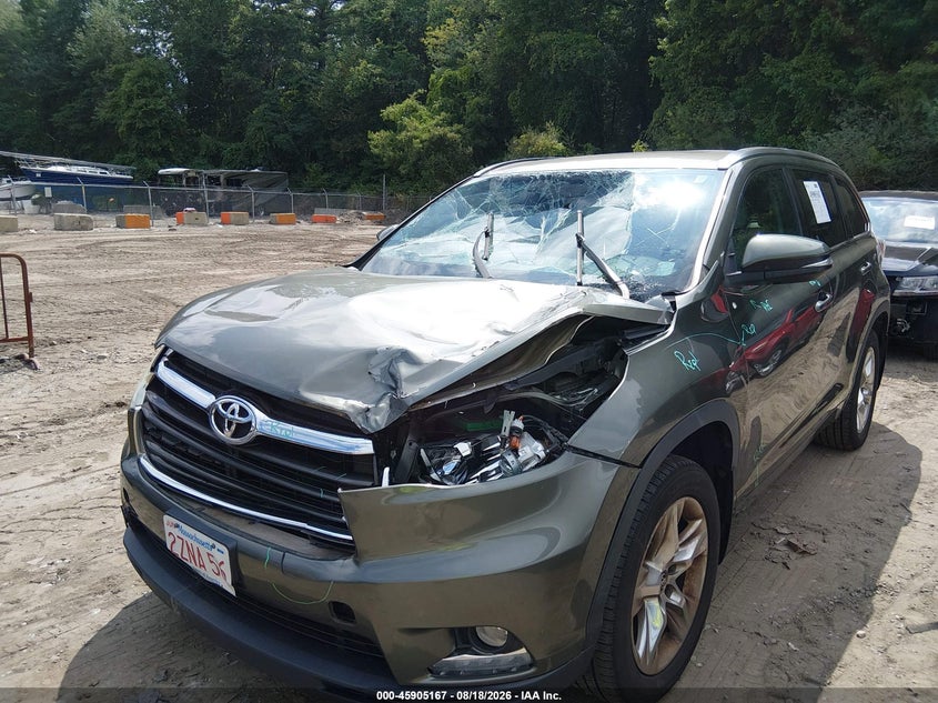 2016 TOYOTA HIGHLANDER auction photo 6