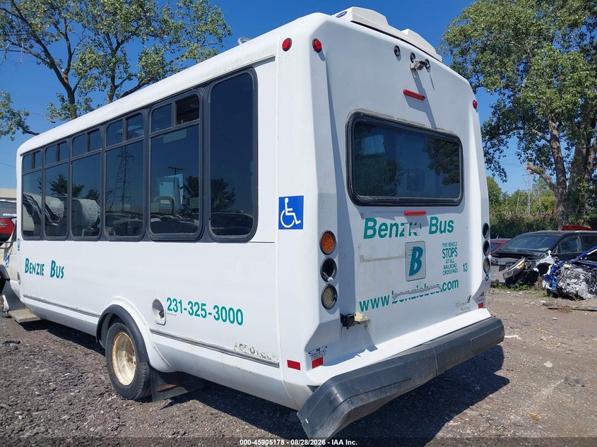 2011 FORD E-450 CUTAWAY auction photo 3