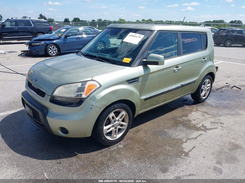 2011 KIA SOUL auction photo 2