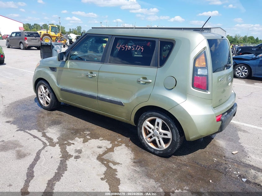 2011 KIA SOUL auction photo 3