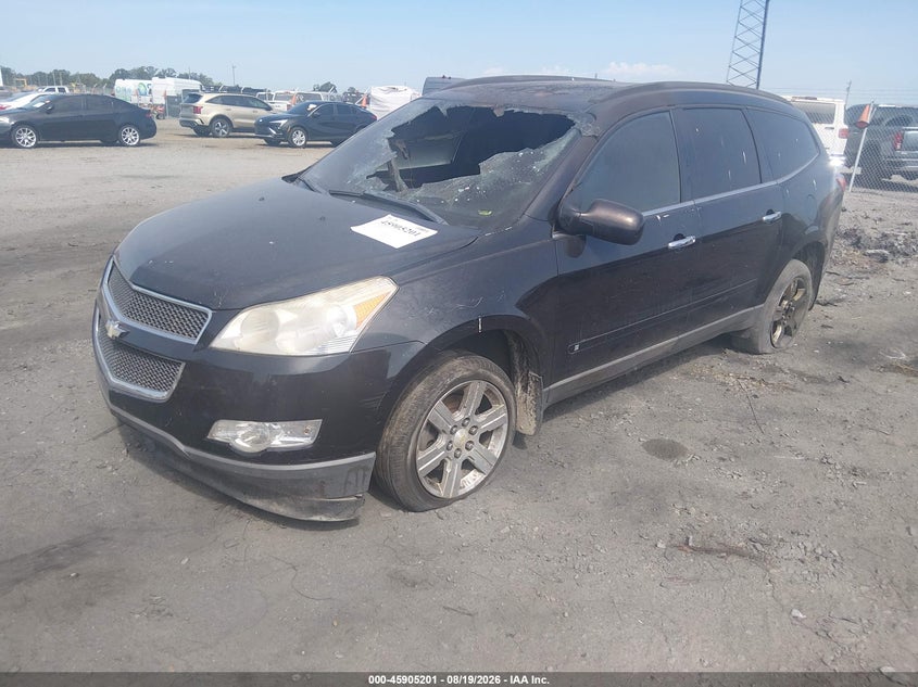 2010 Chevrolet Traverse, Interior Burn, IAAI, VIN 1GNLRFED0AS143240 — photo 2