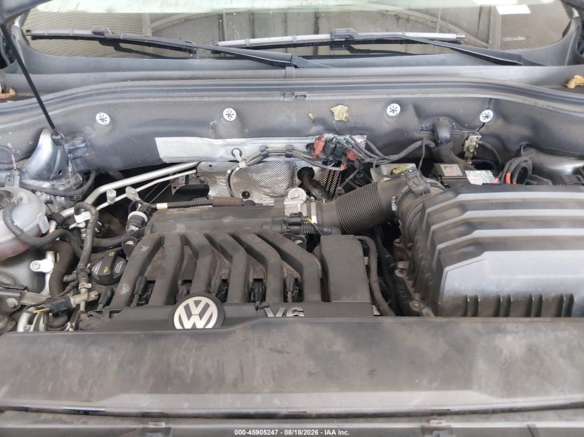 VOLKSWAGEN ATLAS 2018 VIN 1V2ER2CA5JC538185
