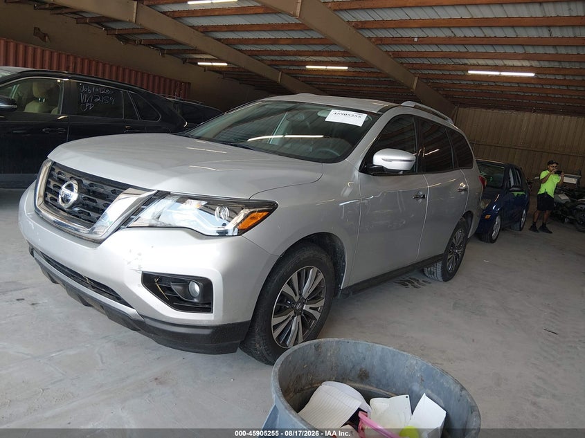 2019 NISSAN PATHFINDER auction photo 2