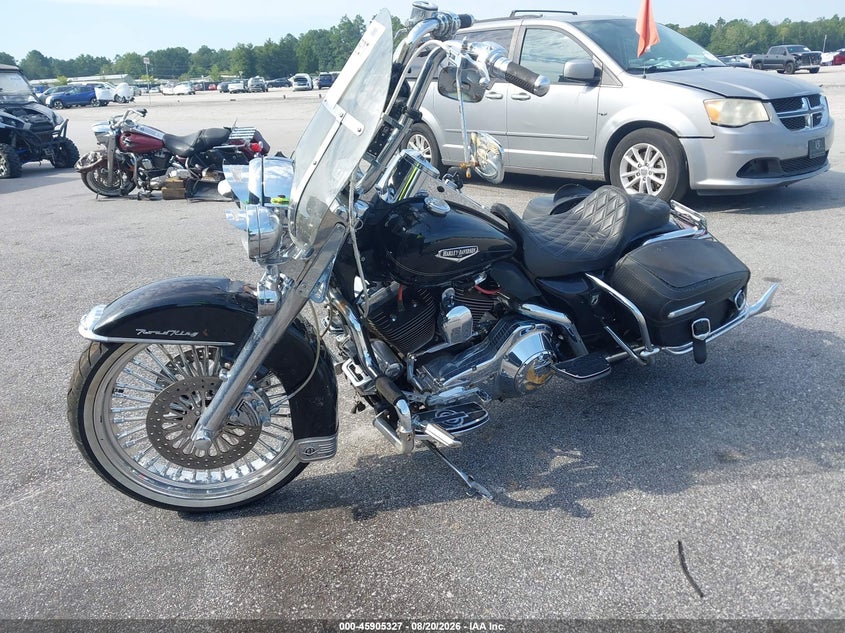 HARLEY-DAVIDSON FLHRCI 2005