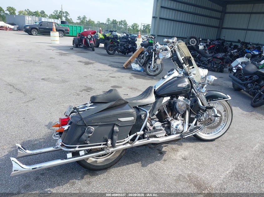 HARLEY-DAVIDSON FLHRCI 2005