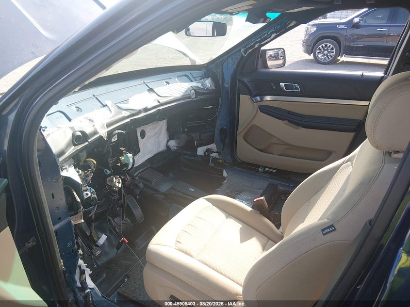 2017 FORD EXPLORER auction photo 6