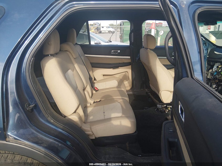 2017 FORD EXPLORER auction photo 8