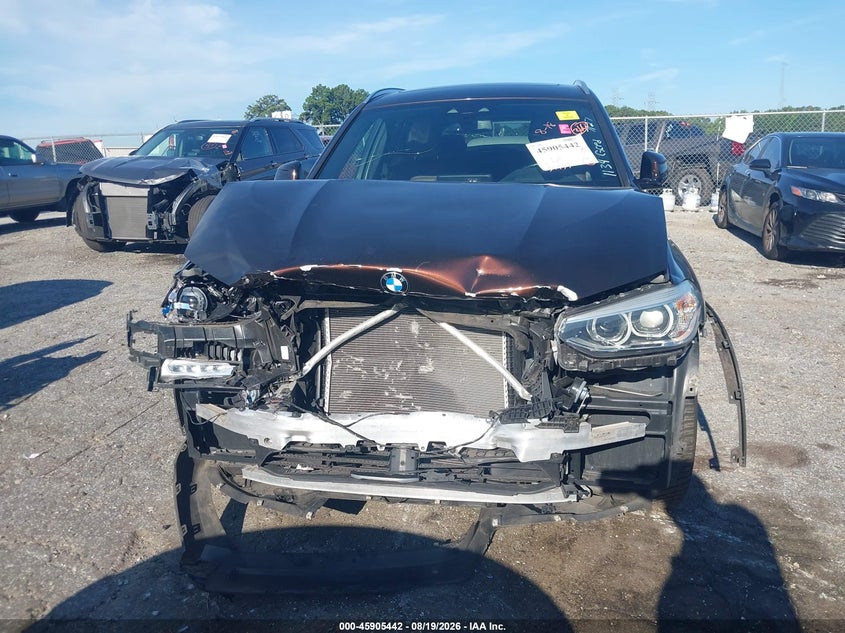 BMW X3 - zdjecie 13